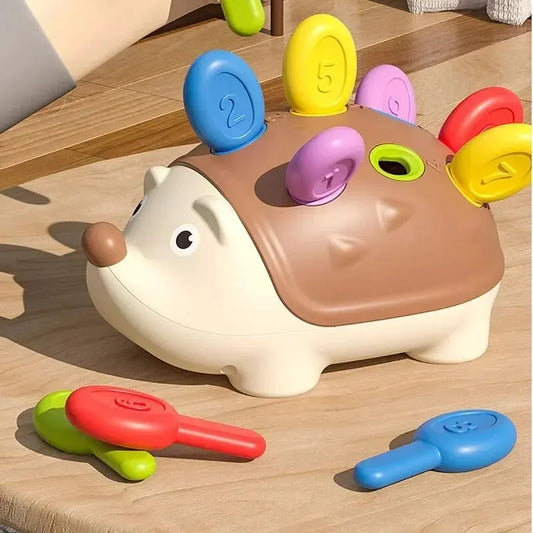 Brinquedo Educativo Ouriço com Espinhos Coloridos e Numerados